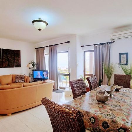 Apartmento Praia Da Dona Ana Lagos Ngoại thất bức ảnh