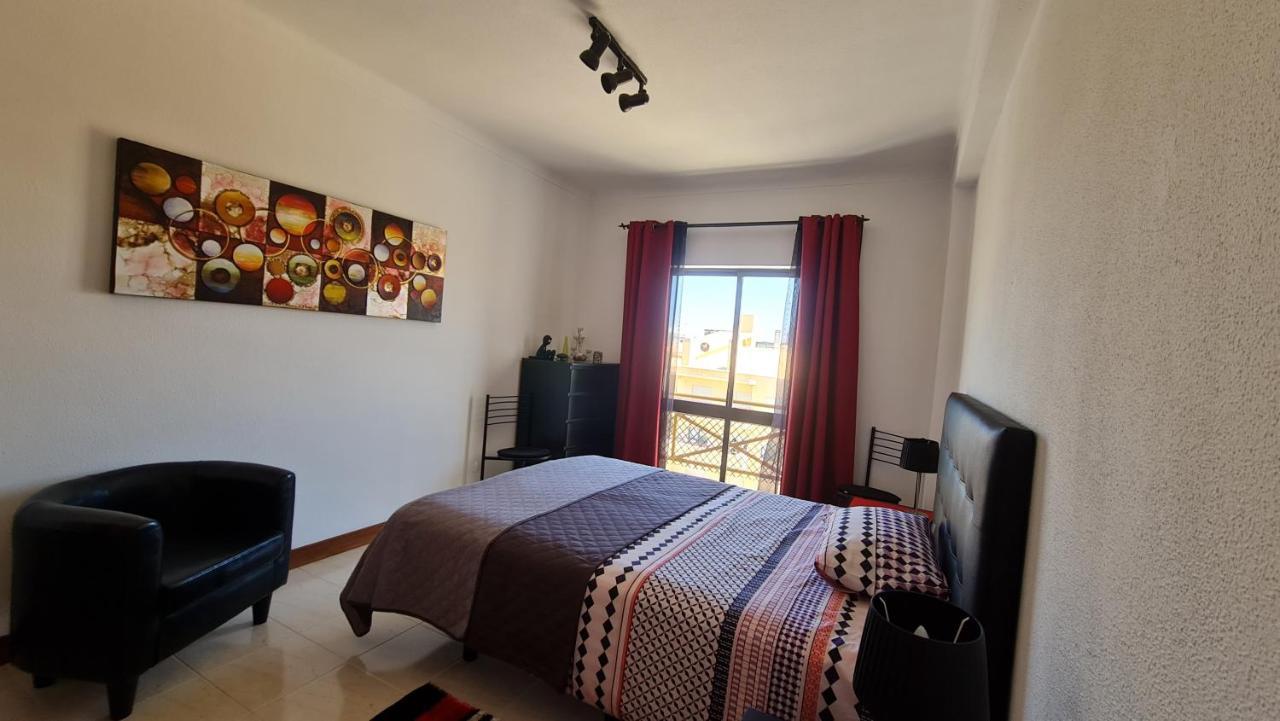 Apartmento Praia Da Dona Ana Lagos Ngoại thất bức ảnh