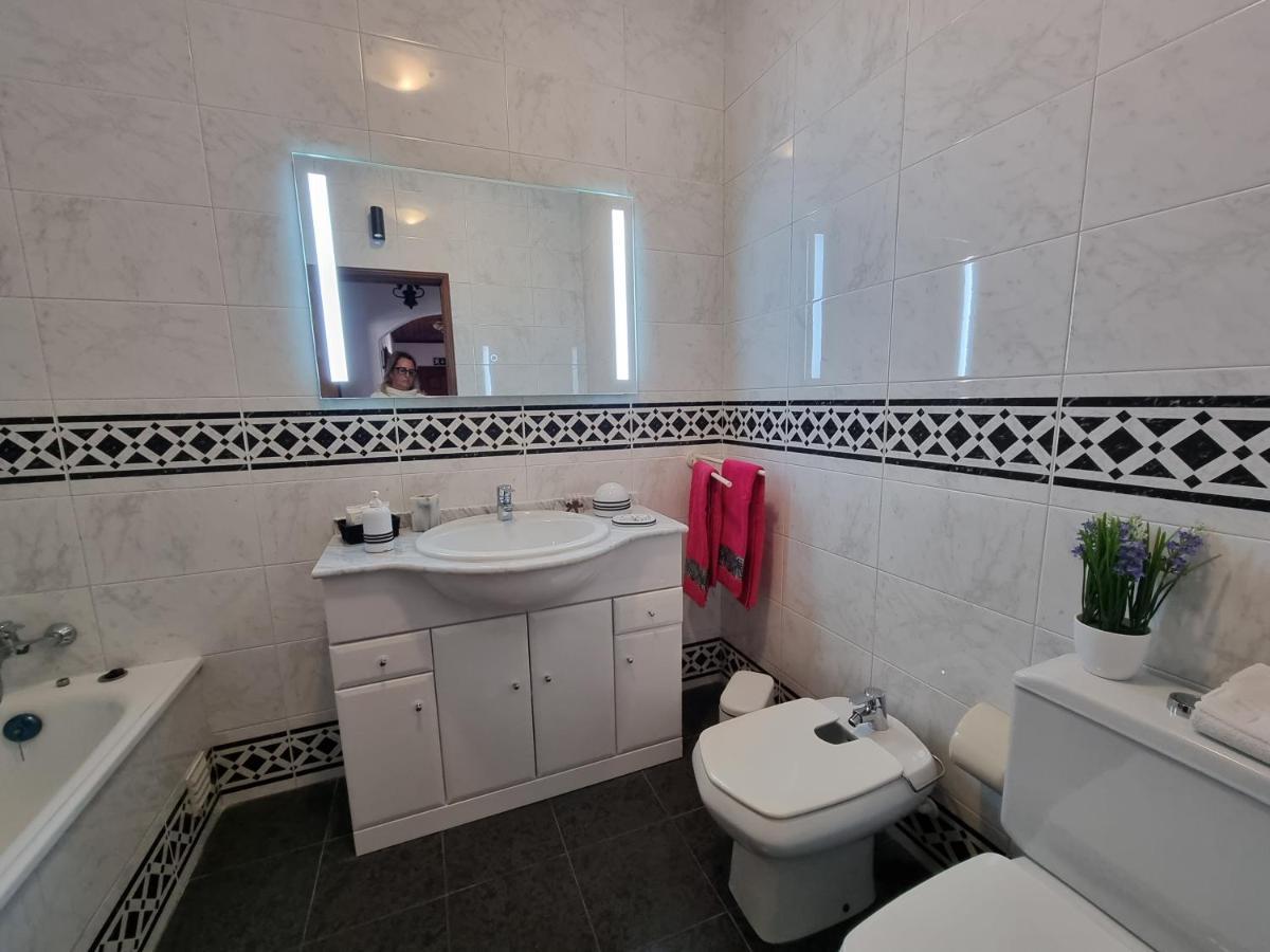 Apartmento Praia Da Dona Ana Lagos Ngoại thất bức ảnh