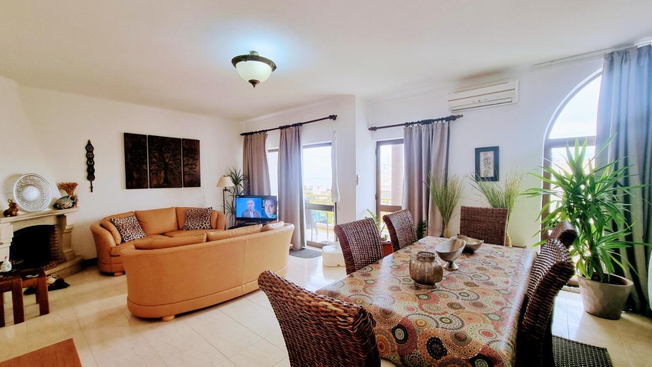 Apartmento Praia Da Dona Ana Lagos Ngoại thất bức ảnh